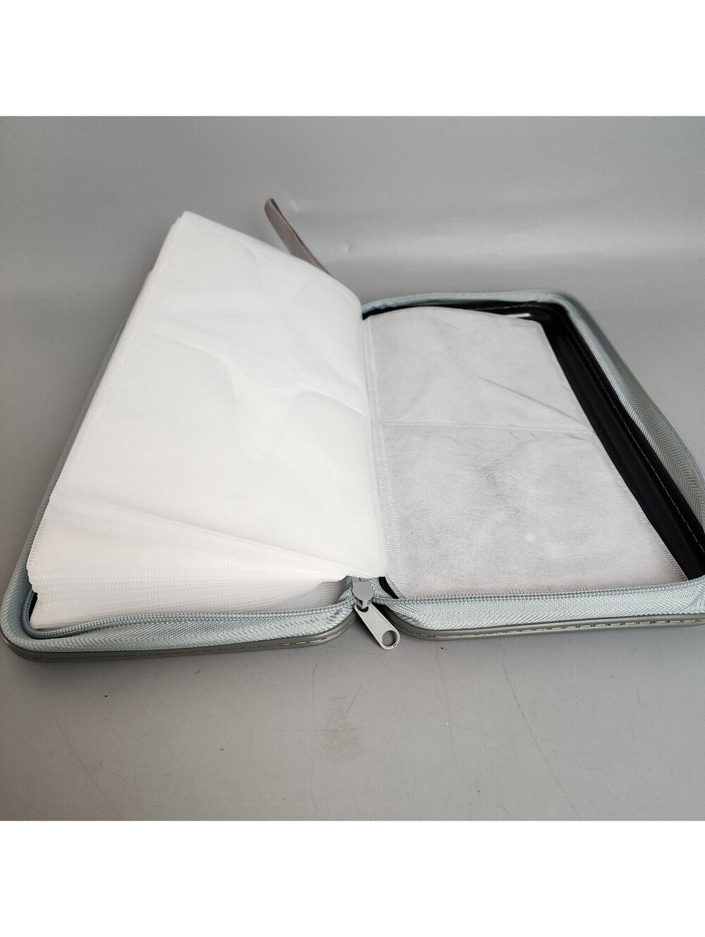 CD DVD Storage Case Binder Organizer Wallet Capacity 48 Discs Zippered Travel
